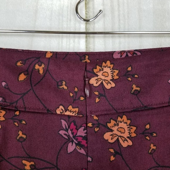Ann Taylor LOFT Maroon Pink Print Mini Skirt - Picture 4 of 8